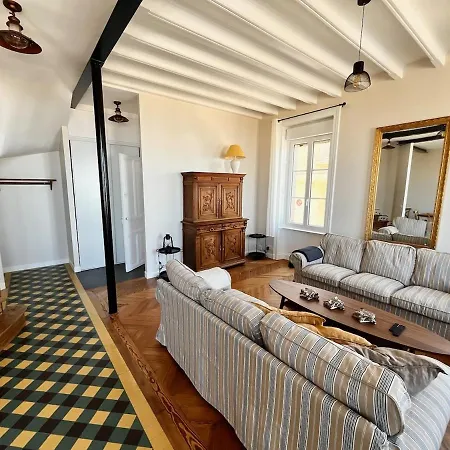 Villa La Muguette - Charming House By The Sea