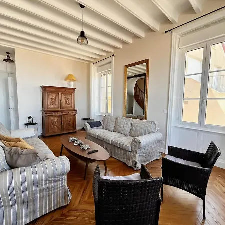 Villa La Muguette - Charming House By The Sea